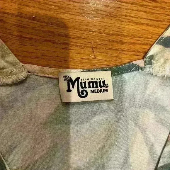 Show me your mumu tunic medium - Picture 3 of 3